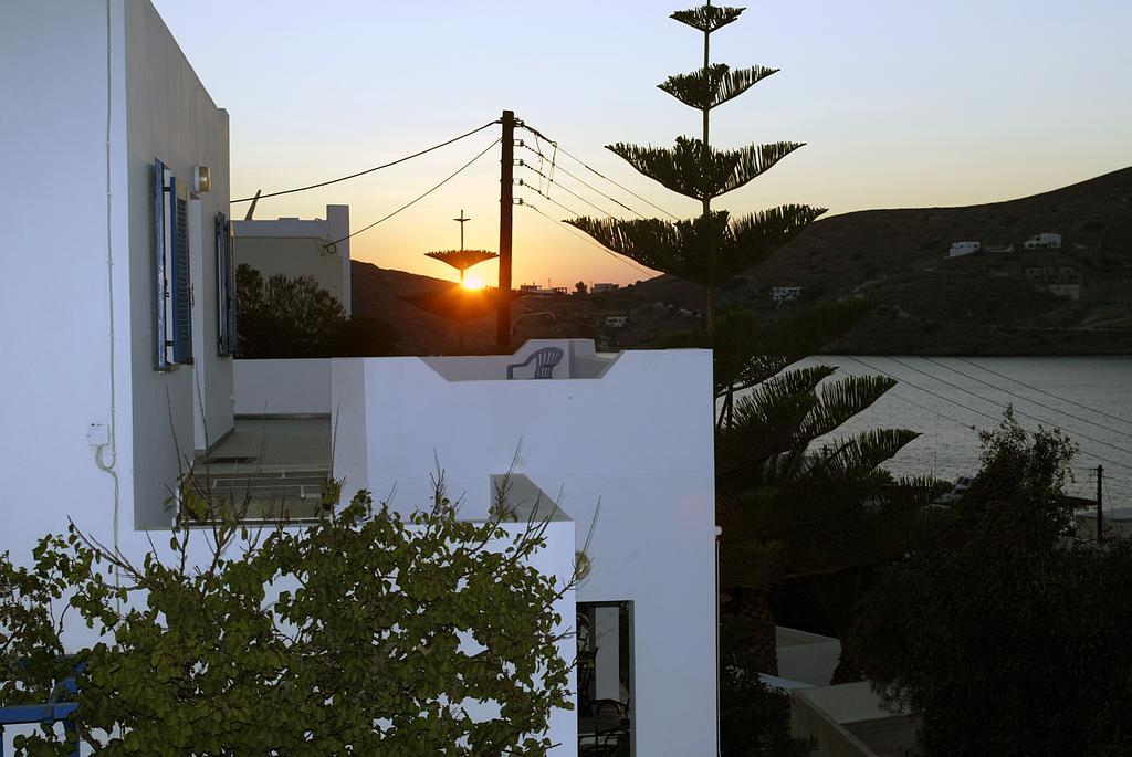 Poseidon Hotel Chora  Buitenkant foto